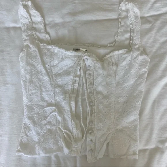 House of CB Juana White Broderie Anglaise Top - Picture 4 of 5